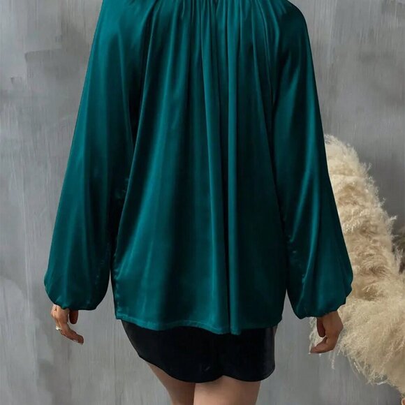 Green Casual Women's Front Tie Long Sleeve Blouse - Picture 3 of 3